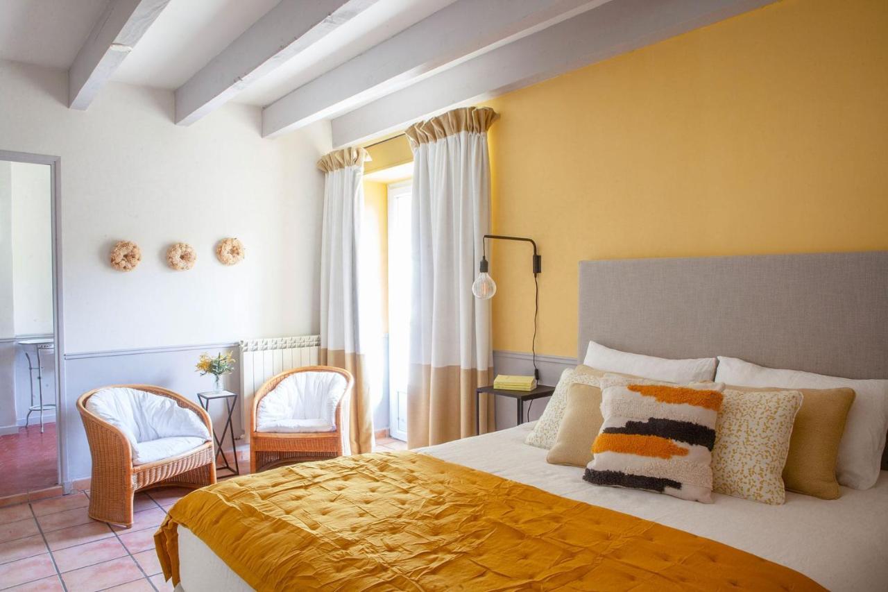 Domaine De Blanche Fleur Hotel Châteauneuf-de-Gadagne Екстериор снимка