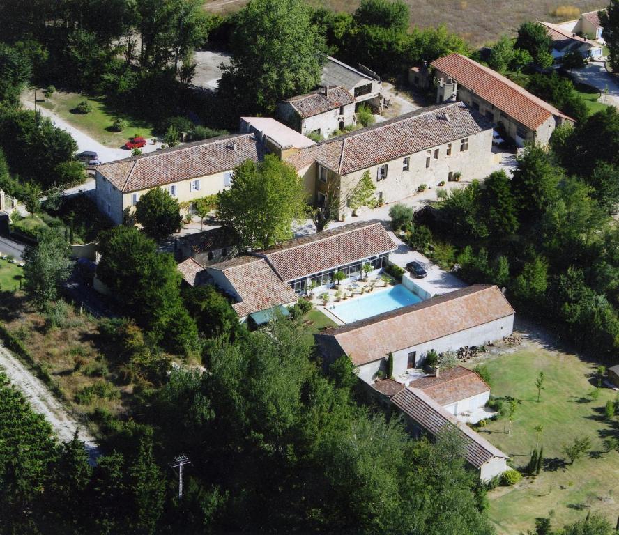 Domaine De Blanche Fleur Hotel Châteauneuf-de-Gadagne Екстериор снимка